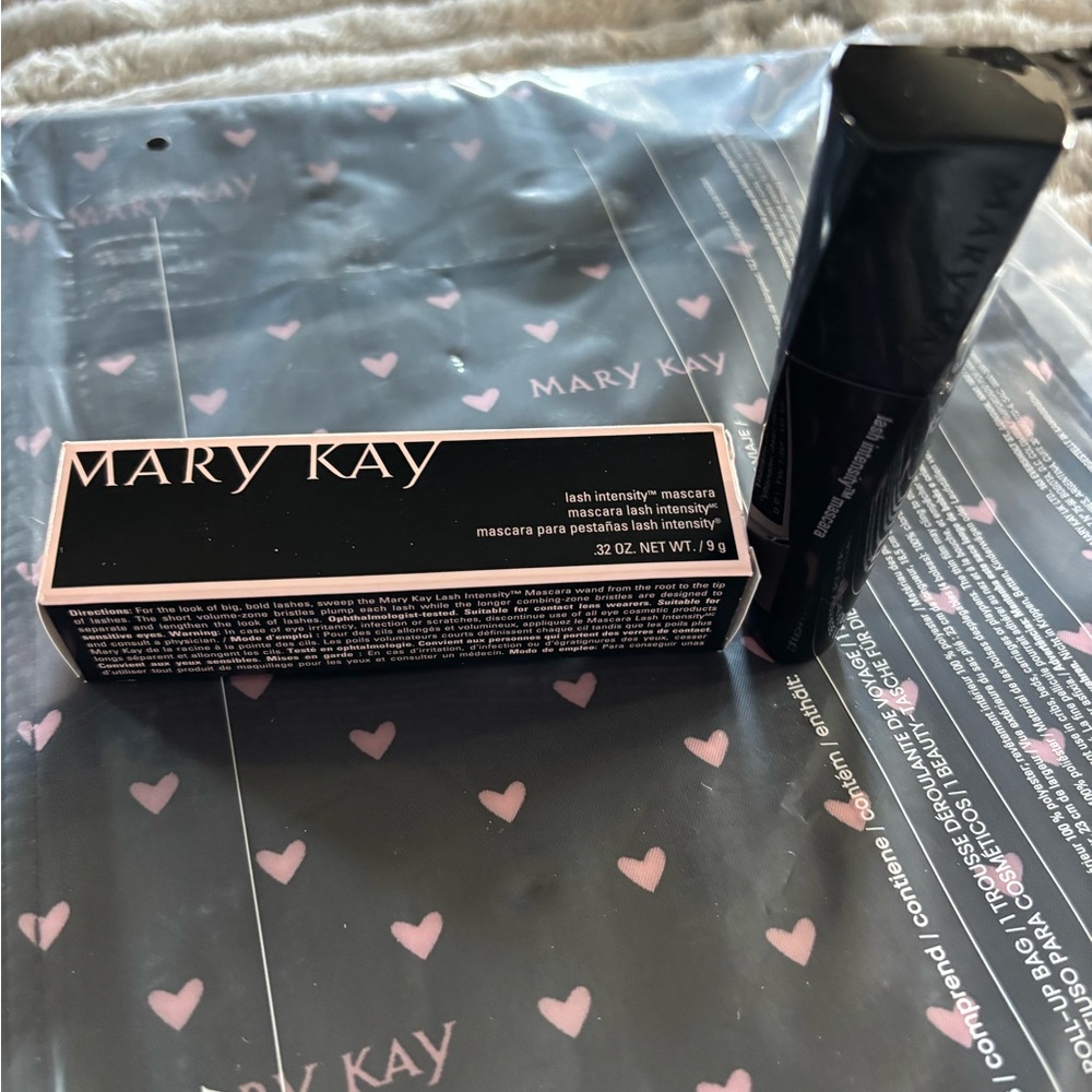 Mary Kay Lash Intensity Mascara - Bold Black